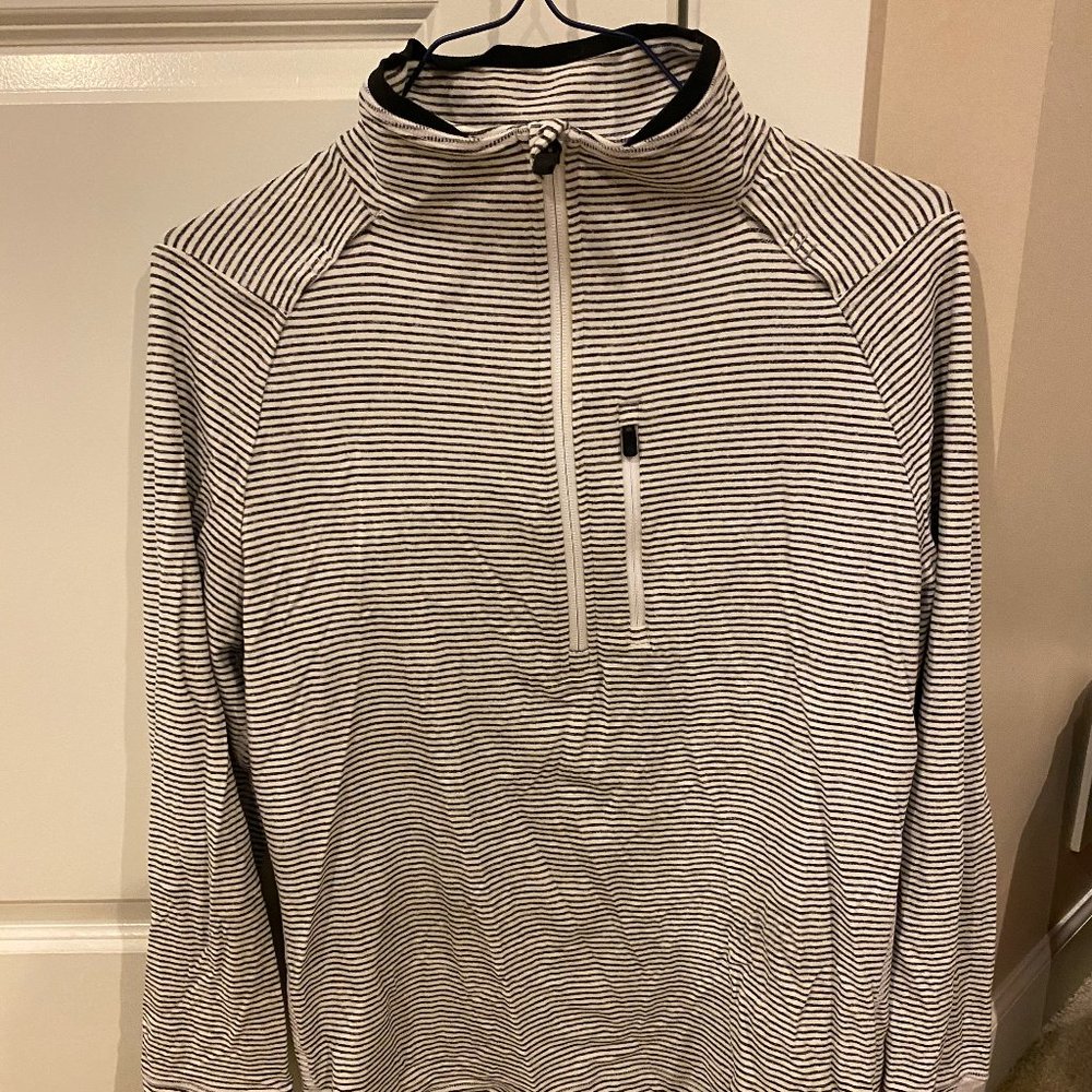 Lululemon White and Black Quarter Zip